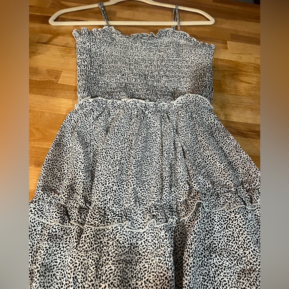 Jessica Simpson Dresses & Skirts - Jessica Simpson cute sundress worn once